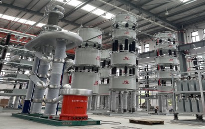 運行于中國西部科技創(chuàng)新港電氣設備國家重點試驗室多級串聯(lián)電抗器--待修地面
